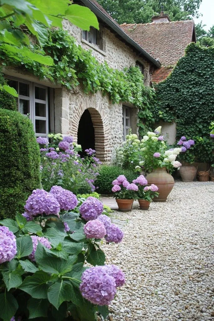 Ces jardins que la France garde pour elle : nos adresses pour souffler loin de tout